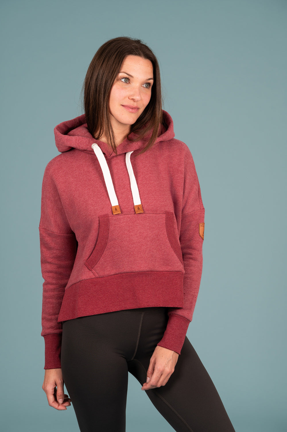 Wanakome Women's Cropped Hoodie in Rhubarb