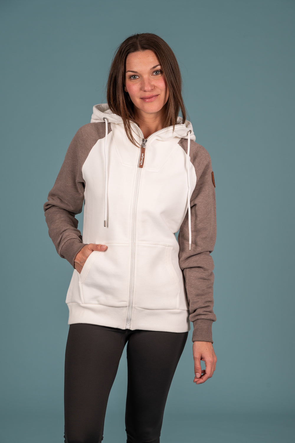 Wanakome Women's Zip-Up Hoodie in Choco Ivory