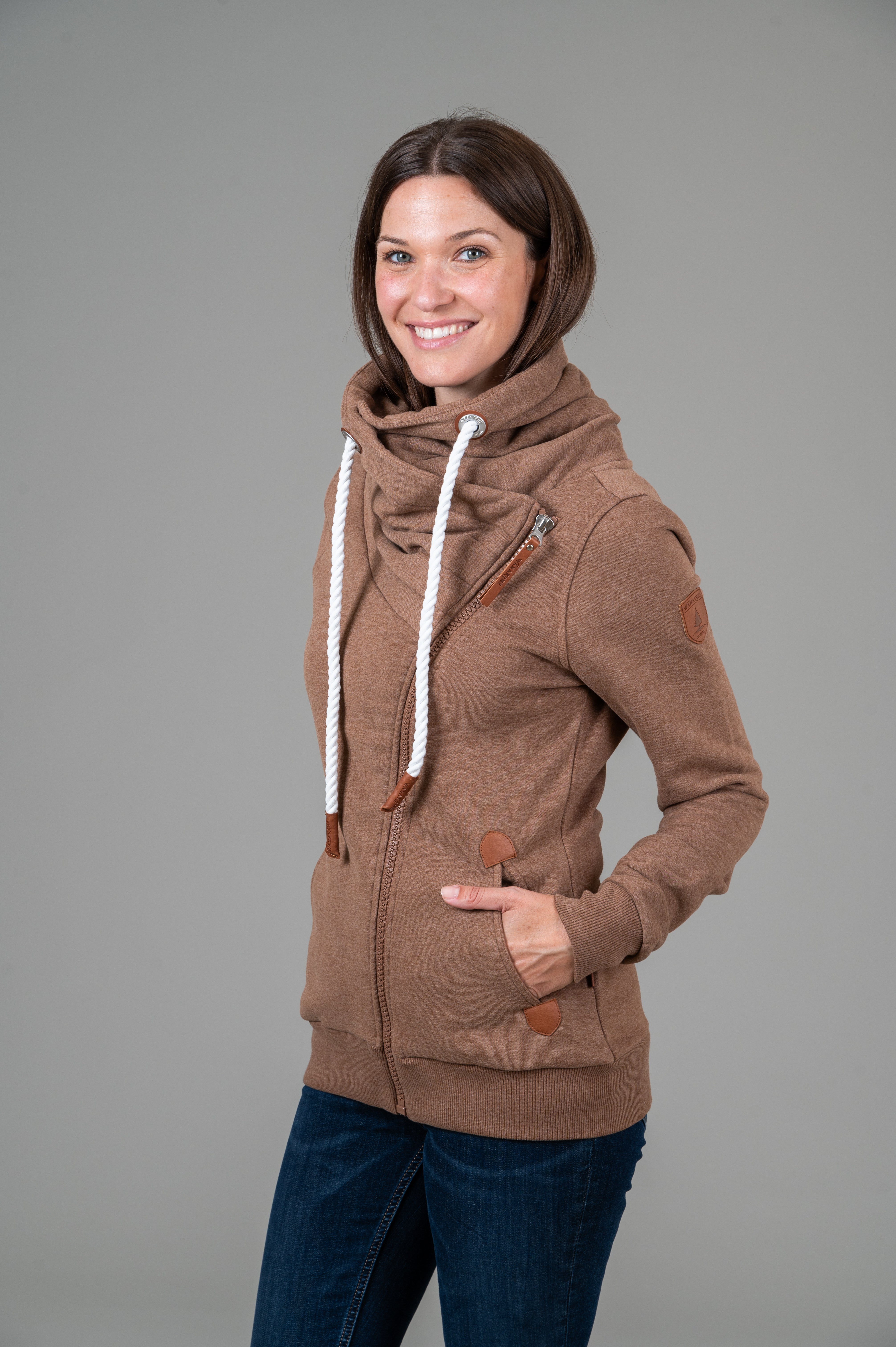 Hestia Oakwood Full-Zip Sweatshirt