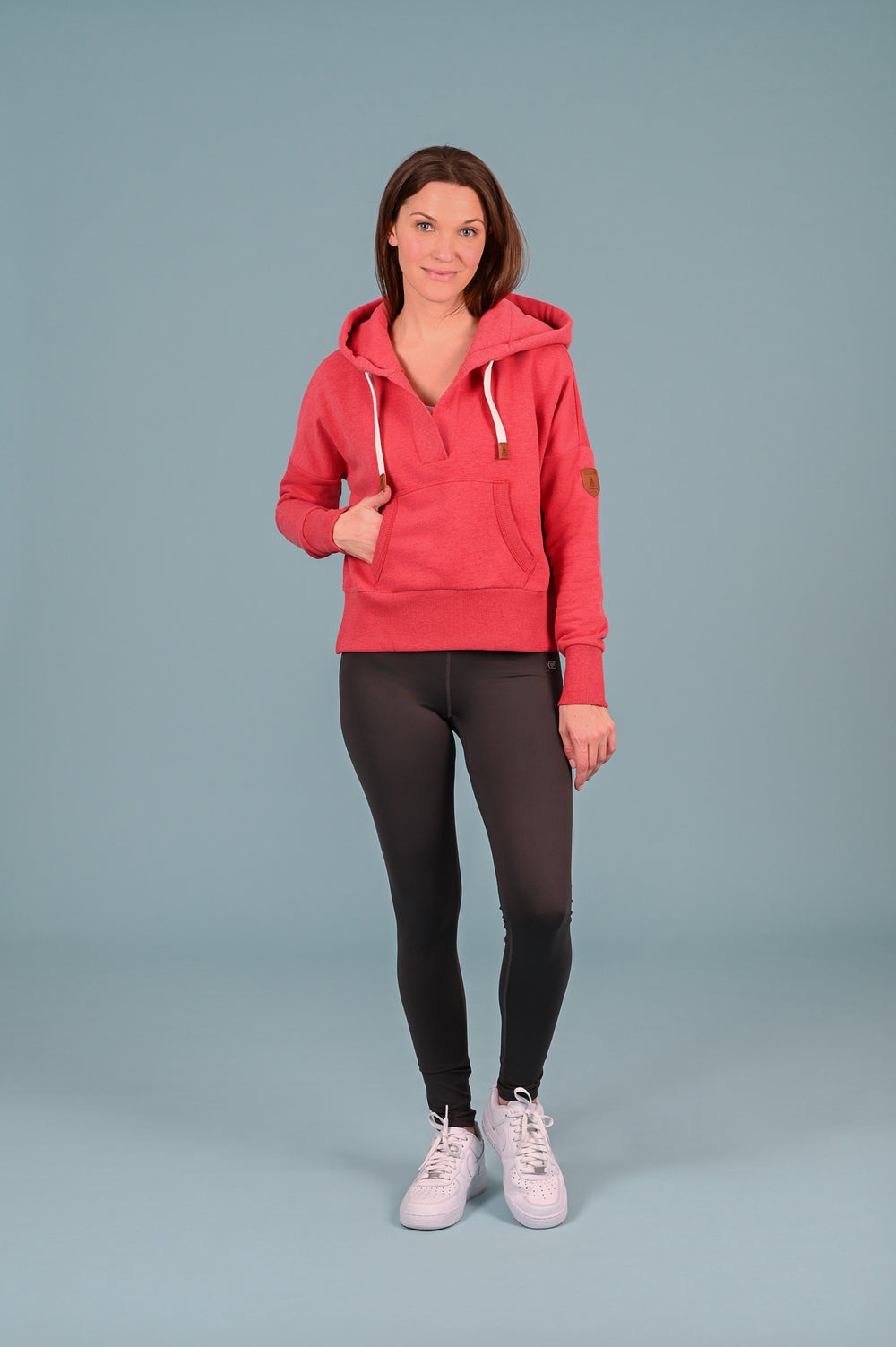Wanakome Women's Aksu Hoodie in Rosso