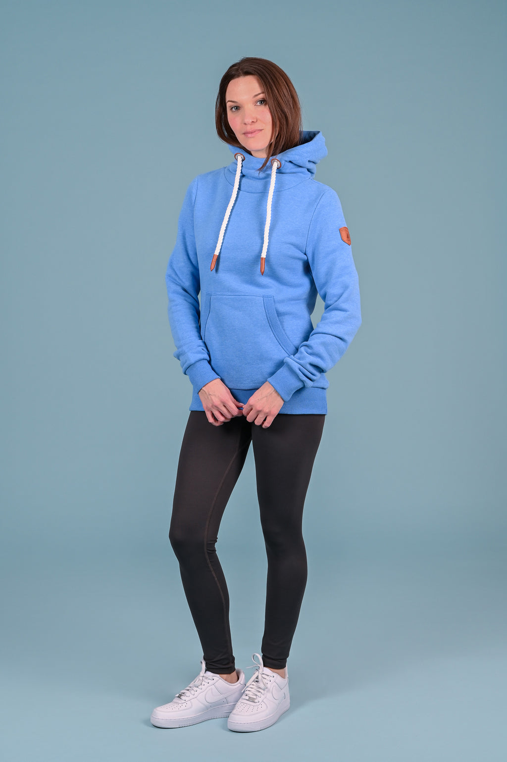 Wanakome women's Cassy pullover hoodie in Cobalt