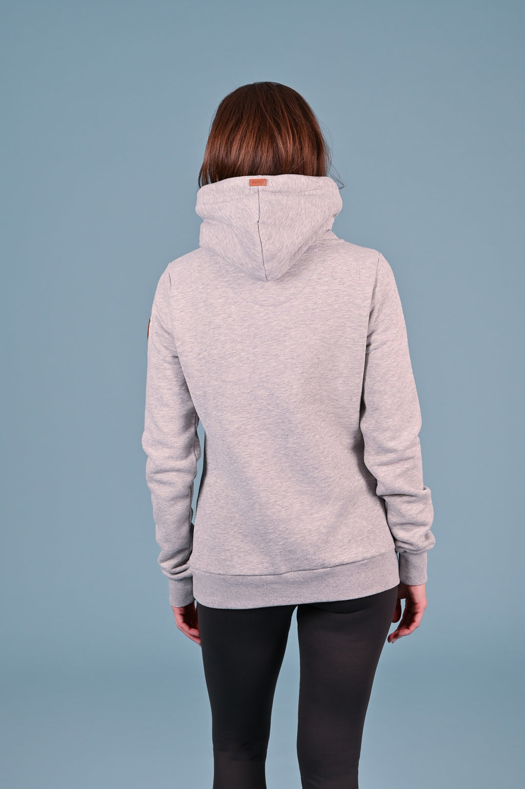 Wanakome women's Cassy pullover hoodie in light heather grey