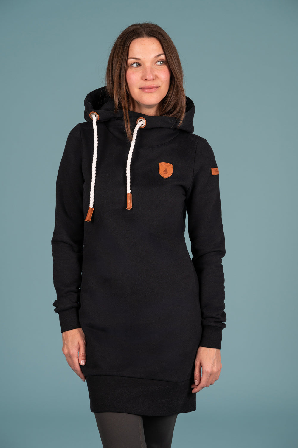 Wanakome Kaylan Women's Hoodie Dress in Black