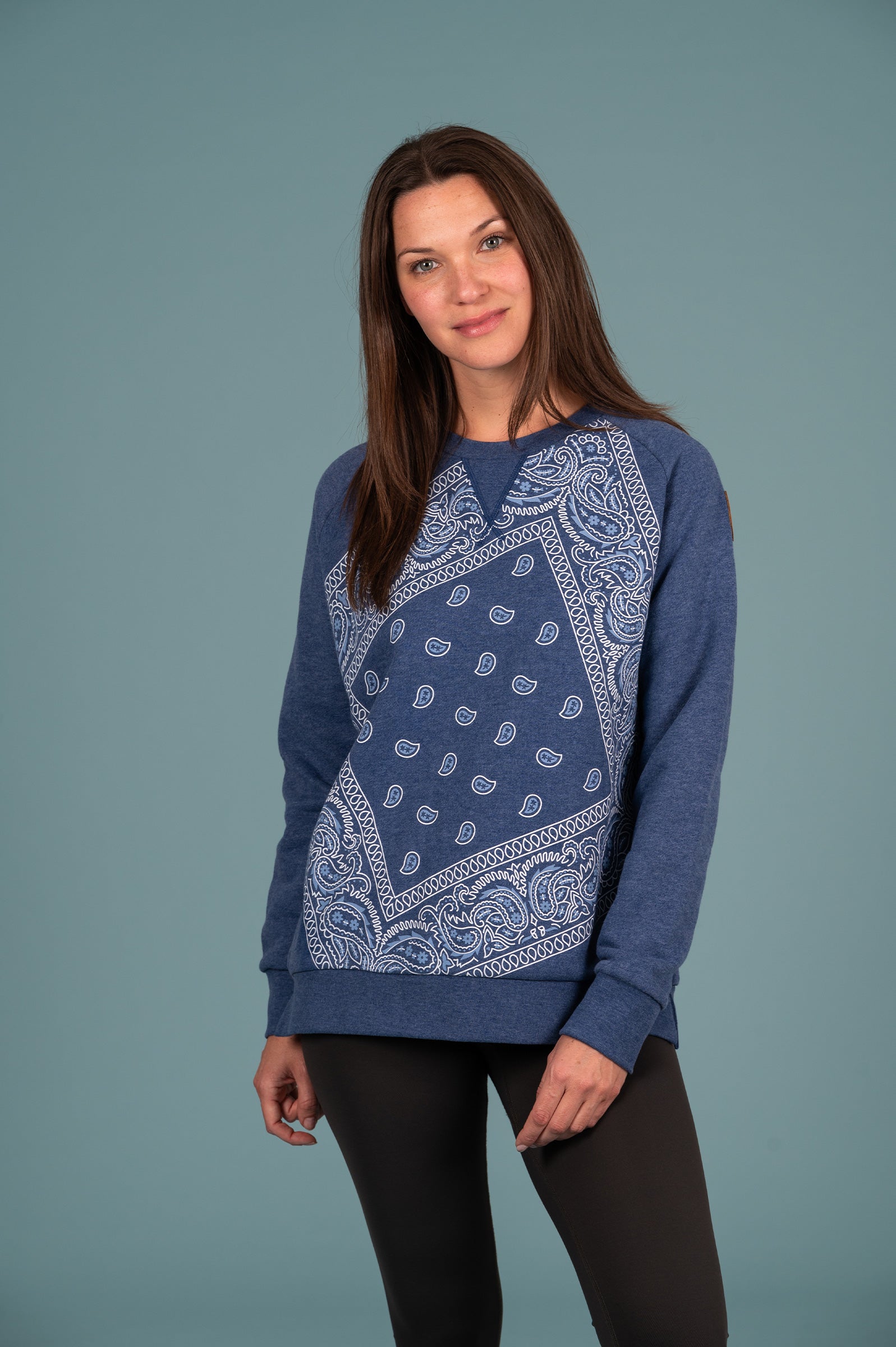 Wanakome Women's Kimia Bandana Sweatshirt in Indigo