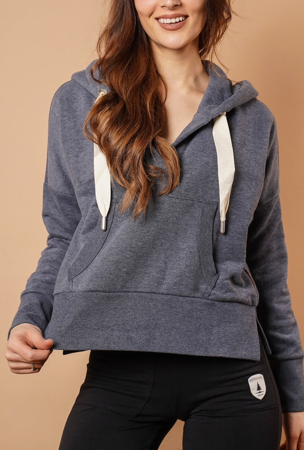 Wanakome Women's Aksu Hoodie in Navy