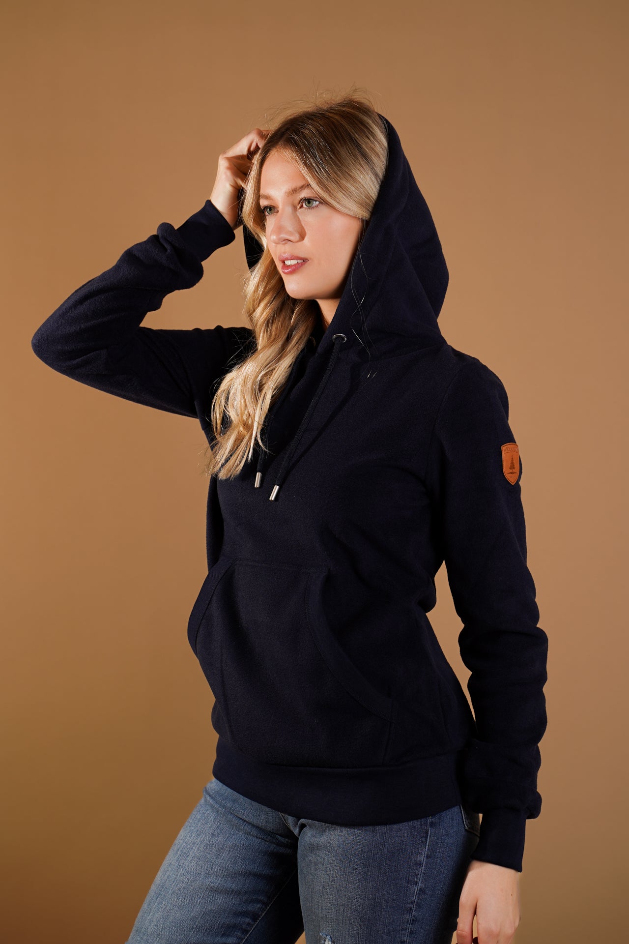 Gabriel Polar in Navy Secondary image
