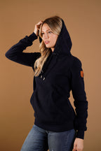 Gabriel Polar in Navy